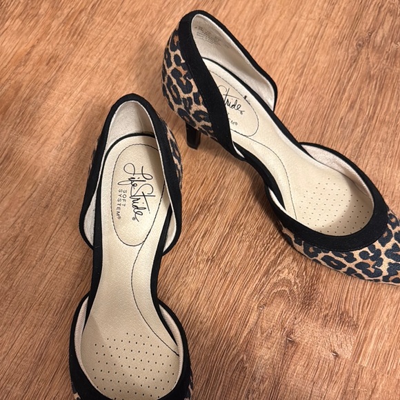 Life Stride Leopard Print Heels - Picture 2 of 4